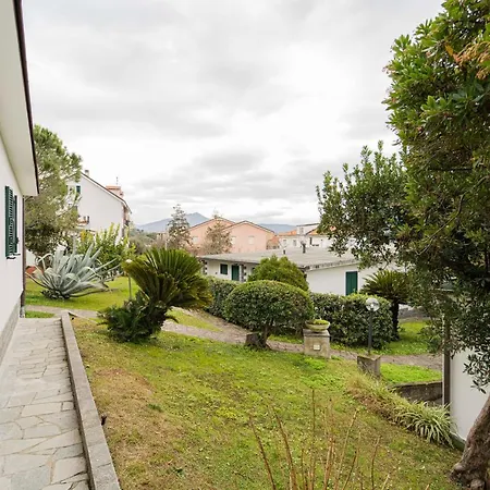 119 - Ondina Con Piscina, 800metri Dal Mare E